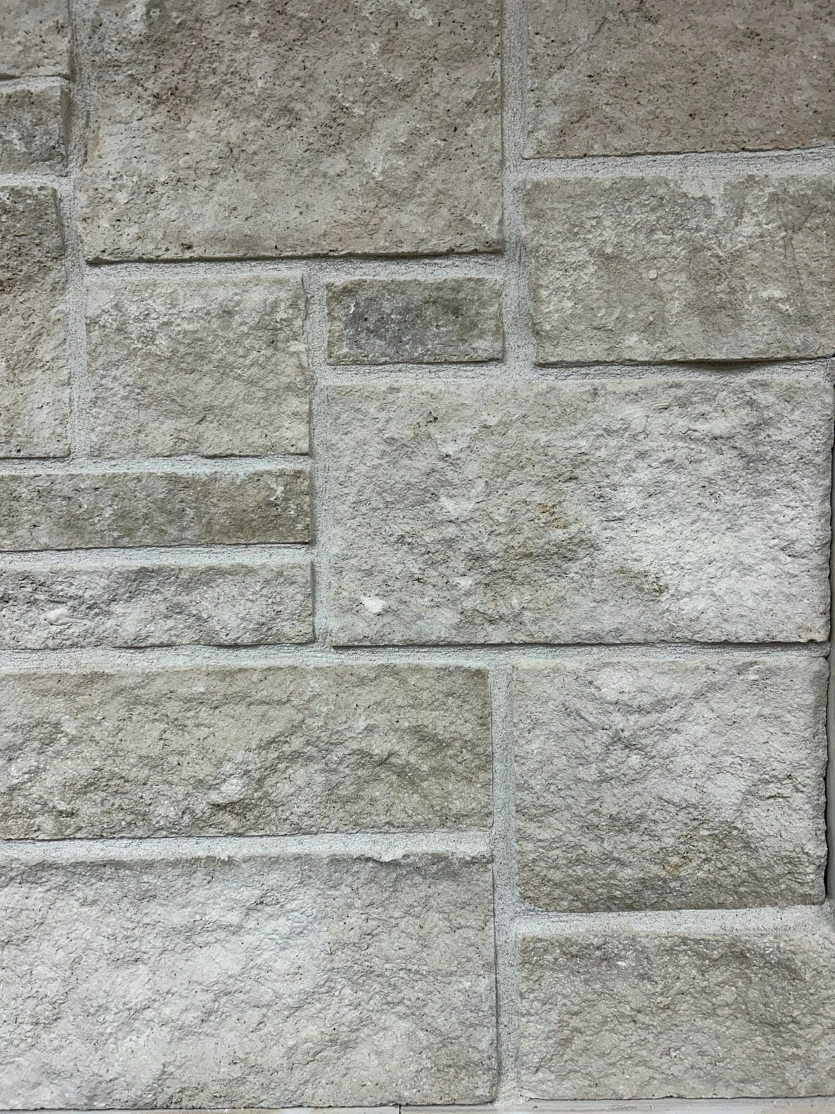 Cream Stone Veneer installed, Stone Mountain Manufacturing