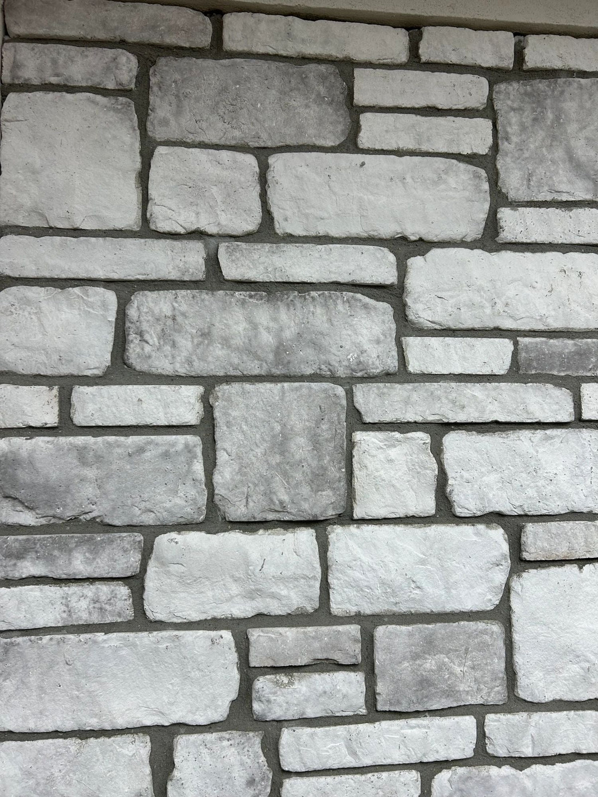 White Stone Veneer installed, Stone Mountain Manufacturing