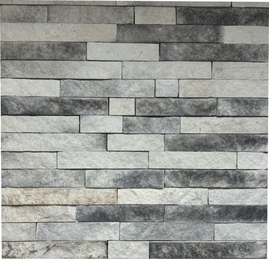 3" Strip Ledge – Natural with Charcoal sample board. White and light gray three-inch strips mixed with charcoal pieces.